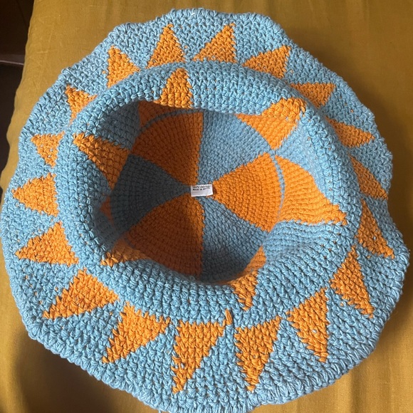 Susmies hat - Picture 3 of 7